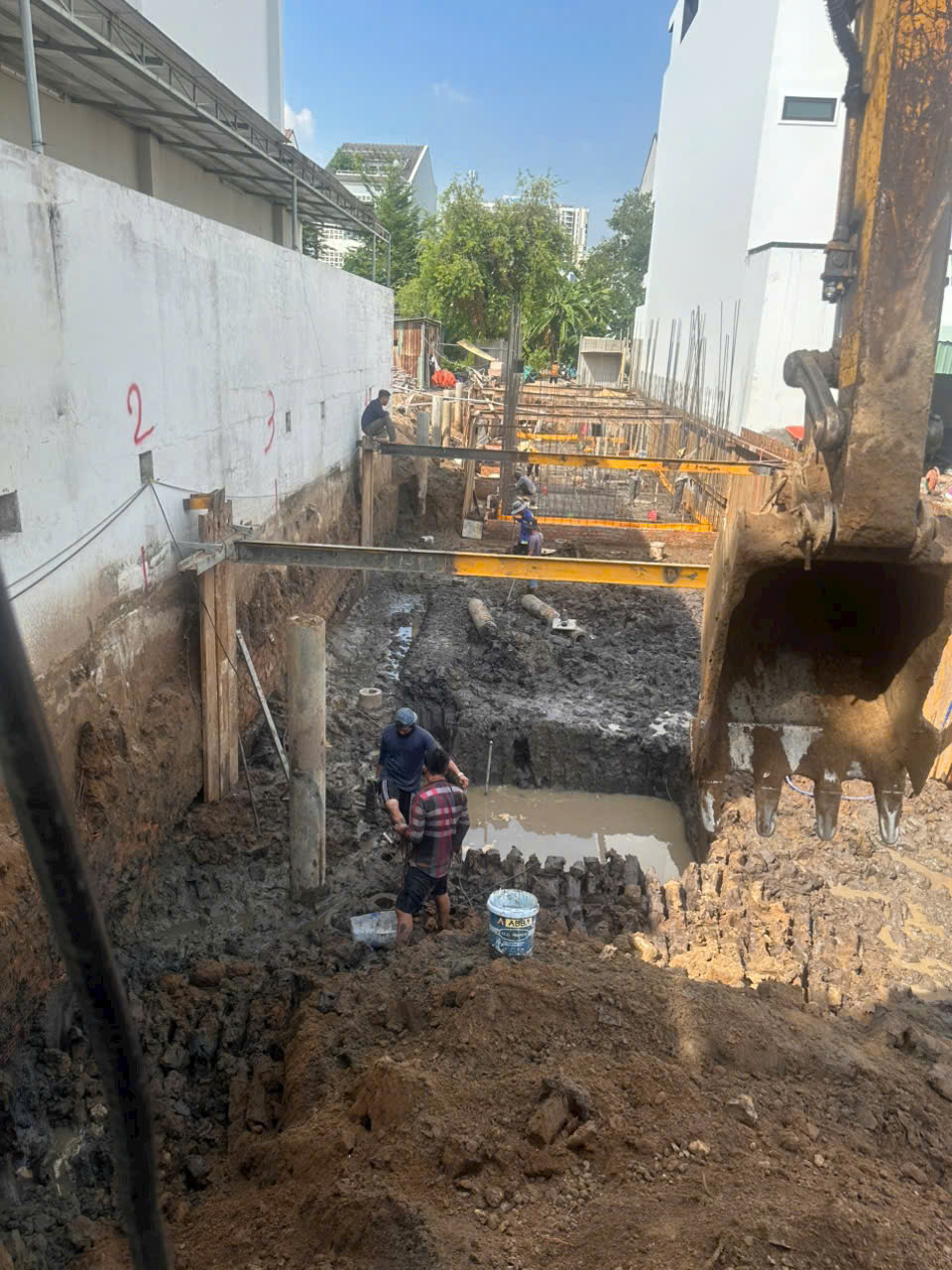 Công trình ép cừ Larsen làm hầm nhà phố năm 2024 tại TP.HCM
